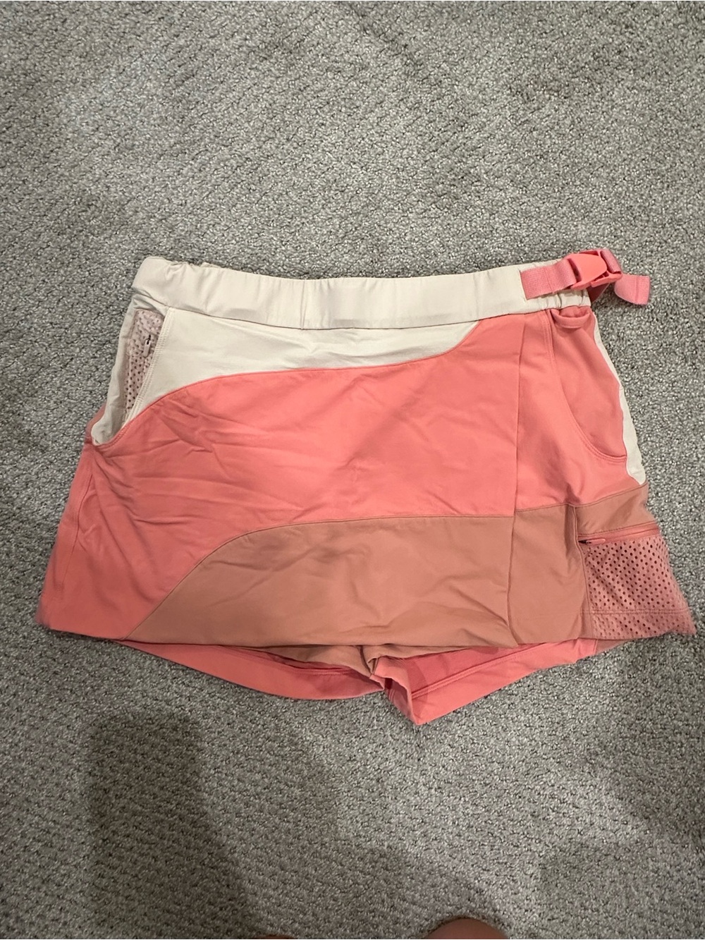 Outdoor Voices rectreck Skort pink and white